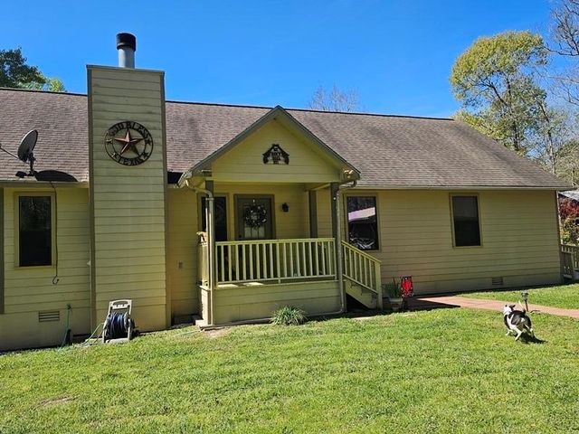 115 Lake Crest Drive, Etoile, TX 75944