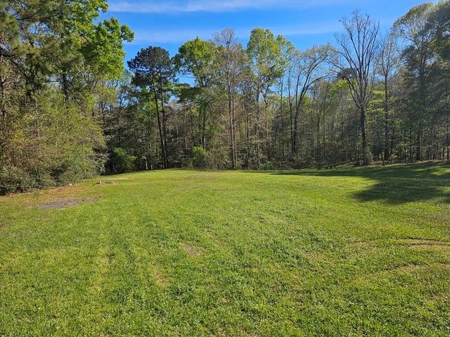 115 Lake Crest Drive, Etoile, TX 75944