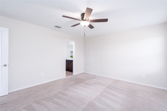 320 Red Rock Trail, Fort Worth, TX 76052