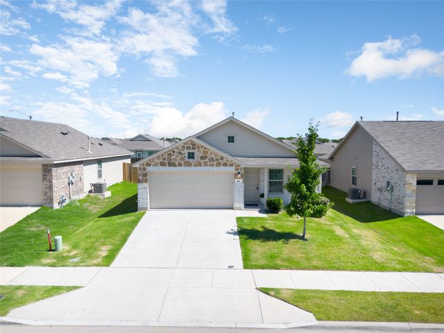 320 Red Rock Trail, Fort Worth, TX 76052
