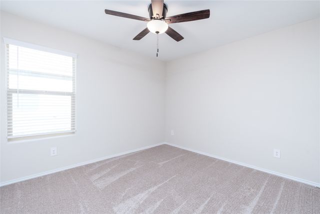 320 Red Rock Trail, Fort Worth, TX 76052