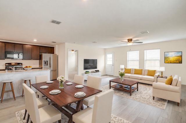 320 Red Rock Trail, Fort Worth, TX 76052