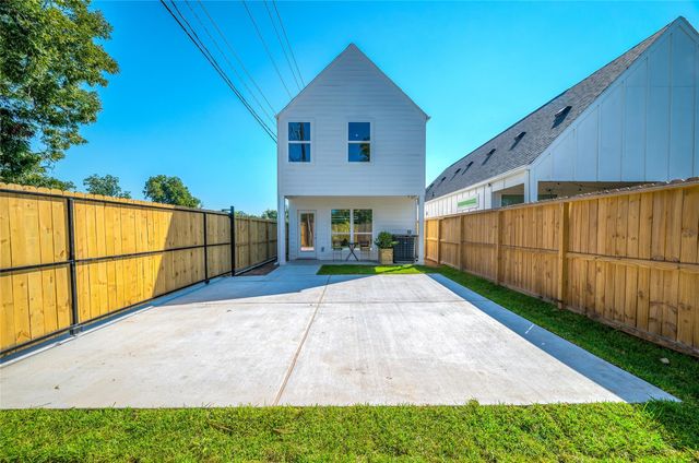 6831 Tuskegee Street, Houston, TX 77091