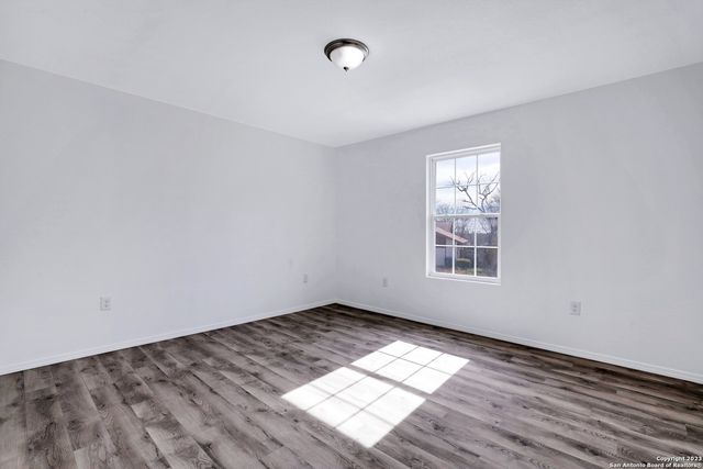 874 E Sunshine Dr Unit 102, San Antonio, TX 78228