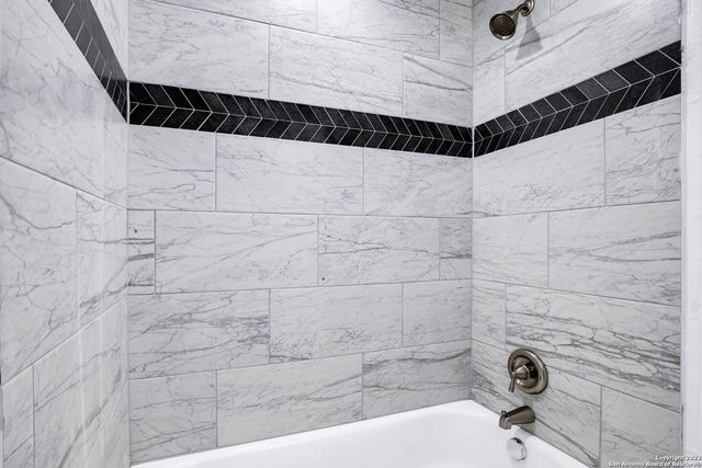 874 E Sunshine Dr Unit 102, San Antonio, TX 78228