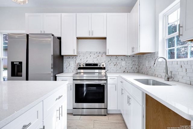 874 E Sunshine Dr Unit 102, San Antonio, TX 78228