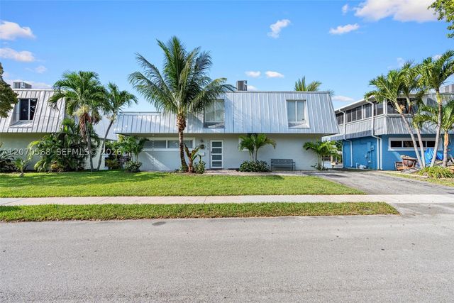1370 NE 40th Dr, Oakland Park, FL 33334