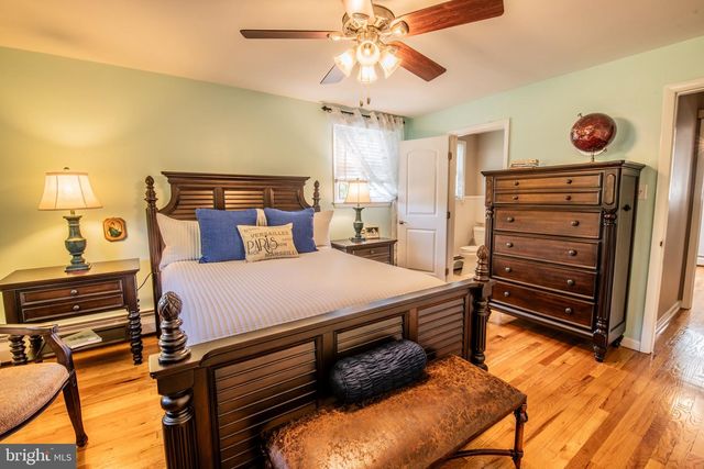 418 DOUBLEWOODS RD, Langhorne, PA 19047