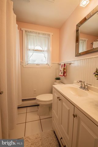 418 DOUBLEWOODS RD, Langhorne, PA 19047