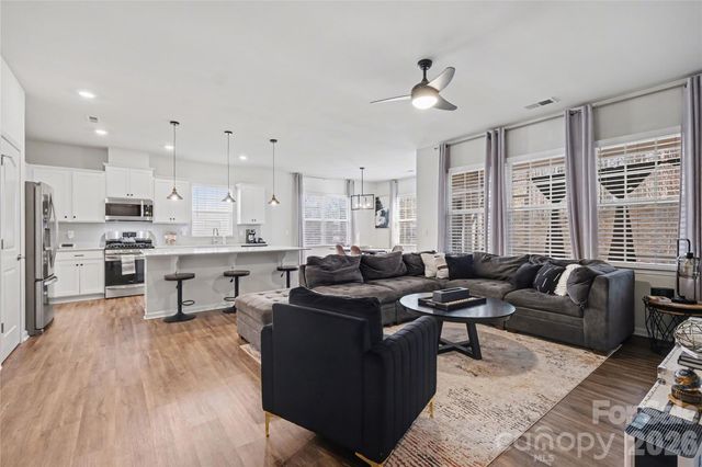 124 Goodleigh Lane, Mooresville, NC 28115