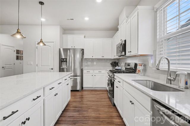 124 Goodleigh Lane, Mooresville, NC 28115