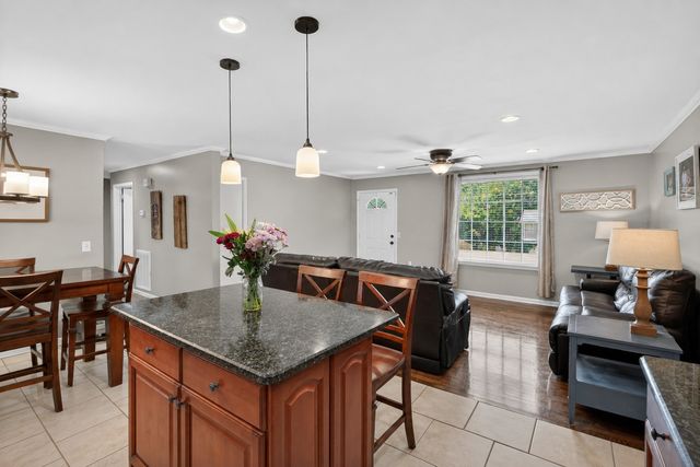272 Wessington Pl, N, Hendersonville, TN 37075