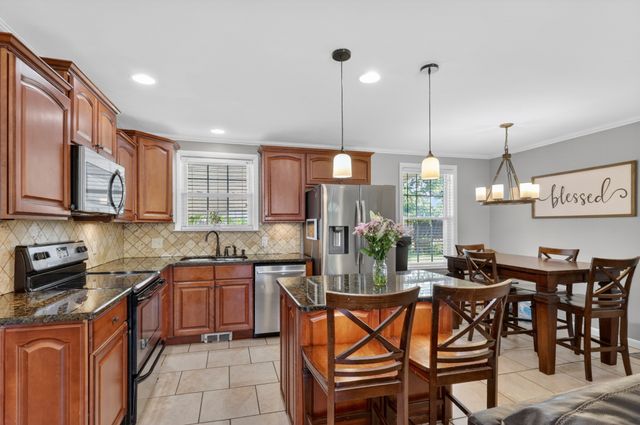 272 Wessington Pl, N, Hendersonville, TN 37075
