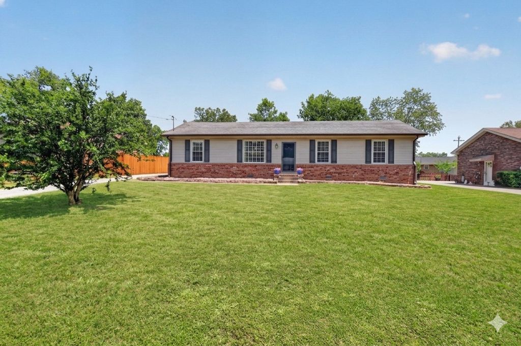 272 Wessington Pl, N, Hendersonville, TN 37075