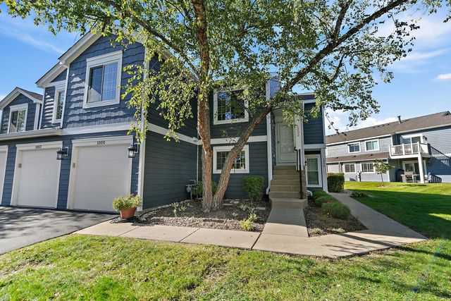 1002 Boston Circle 1002, Schaumburg, IL 60193