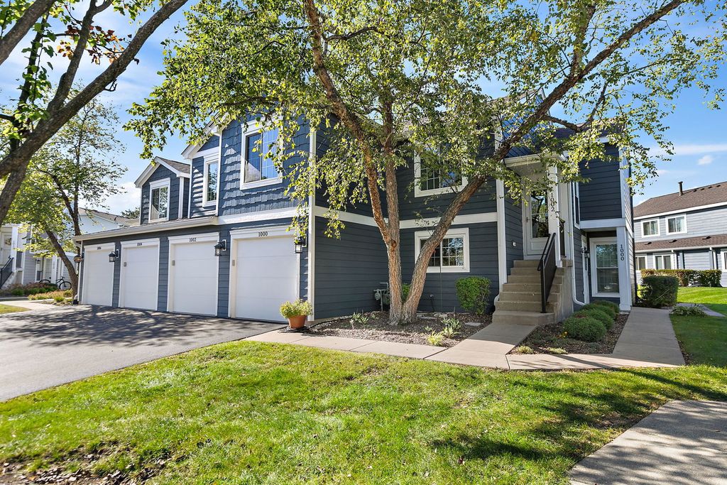 1002 Boston Circle 1002, Schaumburg, IL 60193 — photo 3