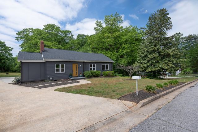 46 Briarcliff Drive, Greenville, SC 29607