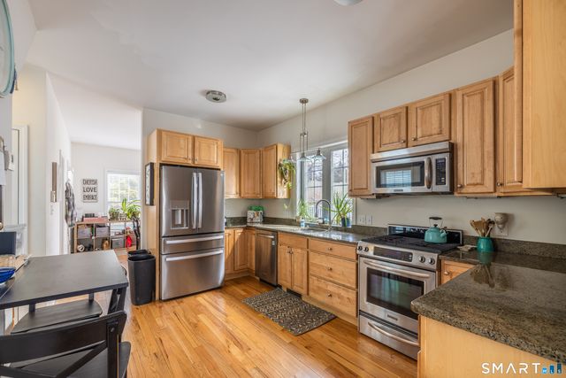 43 Beachland Avenue, Milford, CT 06460