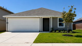 2225 BAKERSFIELD Drive, Fort Worth, TX 76036