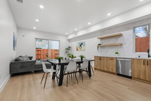 2821 Democracy Aly, Sacramento, CA 95816