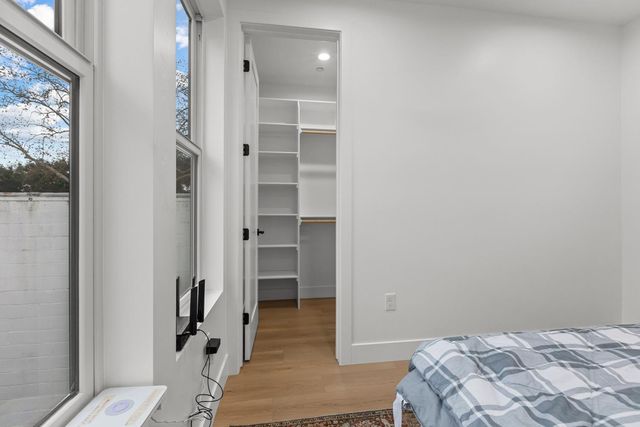 2821 Democracy Aly, Sacramento, CA 95816