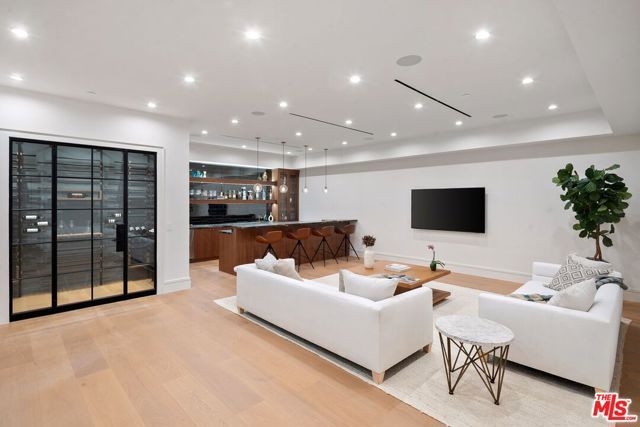 1675 San Remo Drive, Pacific Palisades (los Angeles), CA 90272