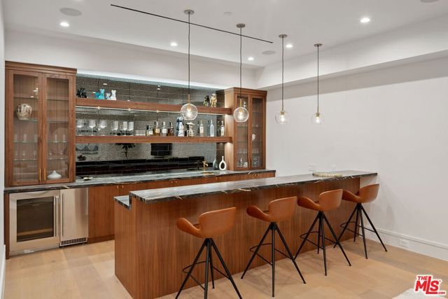1675 San Remo Drive, Pacific Palisades (los Angeles), CA 90272