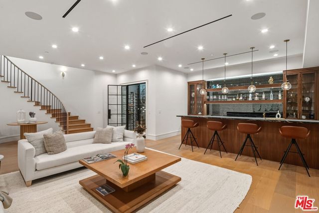 1675 San Remo Drive, Pacific Palisades (los Angeles), CA 90272