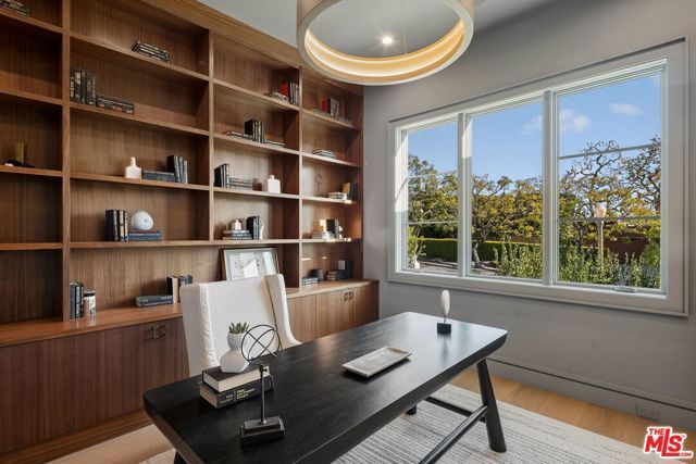 1675 San Remo Drive, Pacific Palisades (los Angeles), CA 90272