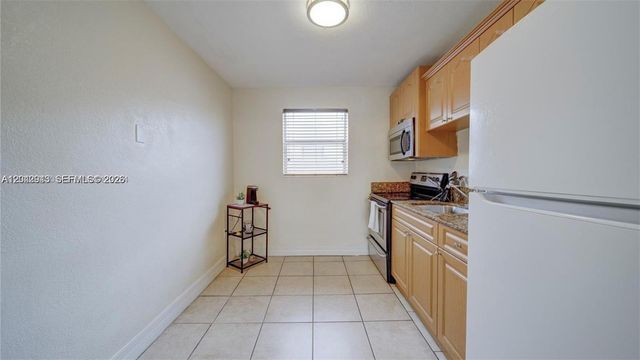 427 SW 6th Street 4, Miami, FL 33130