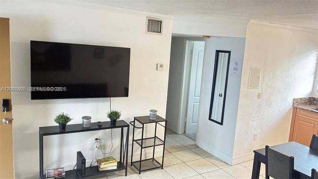 427 SW 6th Street 4, Miami, FL 33130