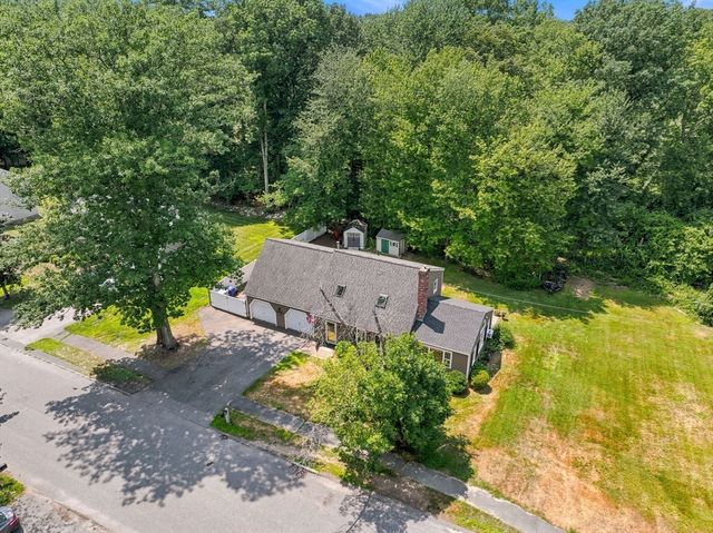 25 Mockingbird Ln, Maynard, MA 01754