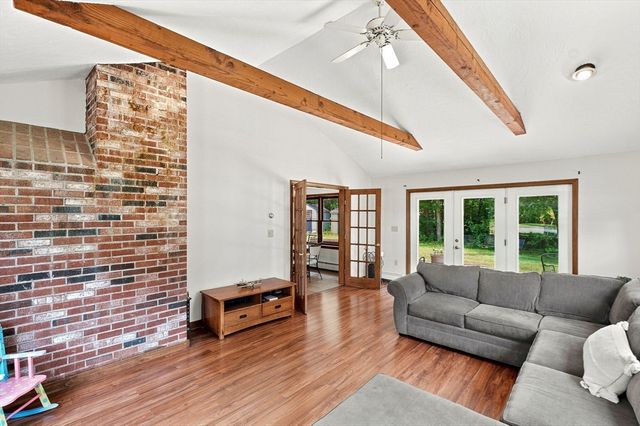 25 Mockingbird Ln, Maynard, MA 01754