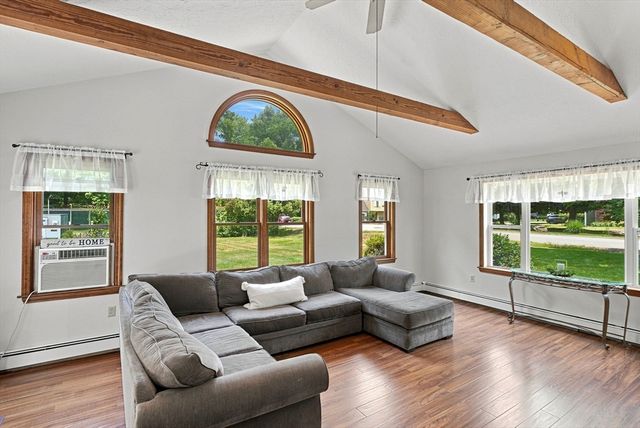 25 Mockingbird Ln, Maynard, MA 01754