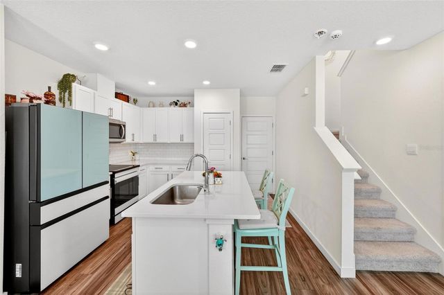 553 JOHN L MICA WAY, Longwood, FL 32750