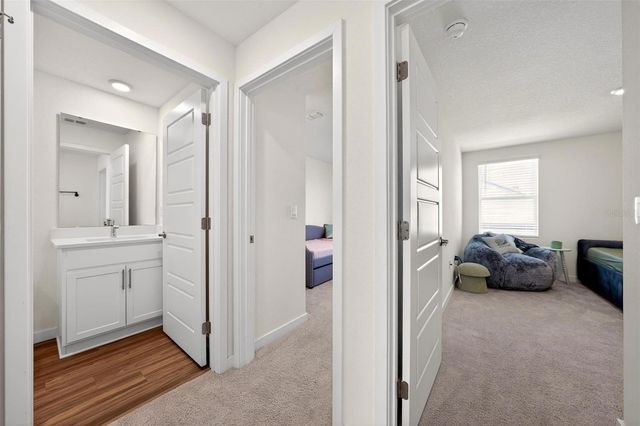 553 JOHN L MICA WAY, Longwood, FL 32750