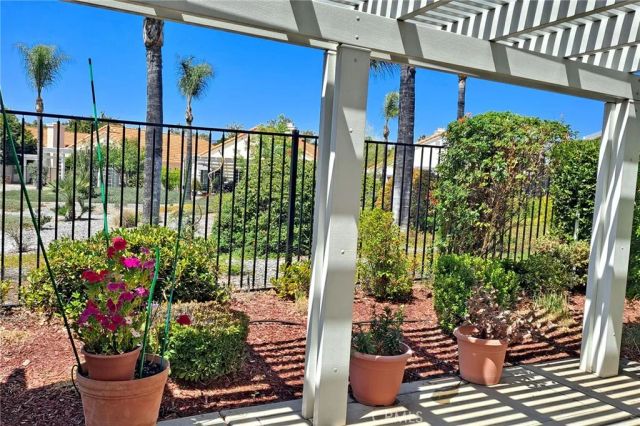 40247 Via Acuna, Murrieta, CA 92562