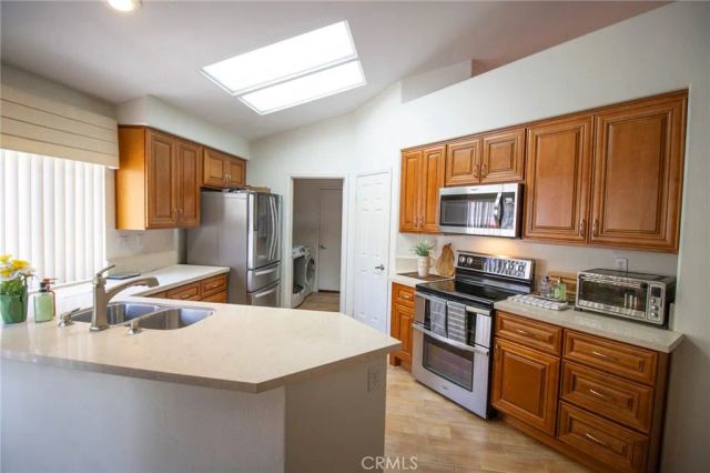 40247 Via Acuna, Murrieta, CA 92562