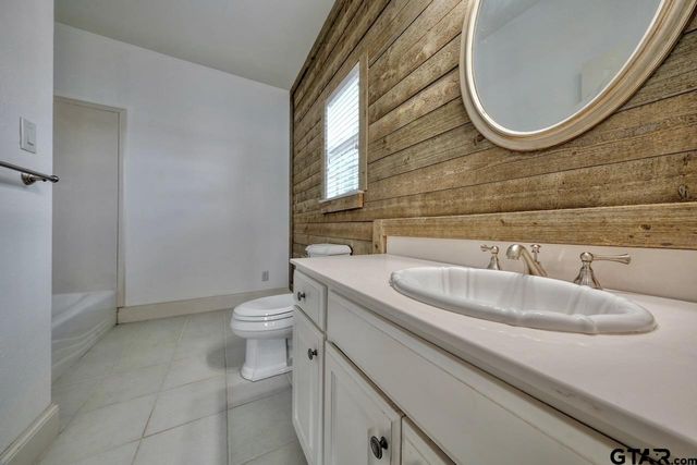 1333 Hideaway Lane W, Hideaway, TX 75771