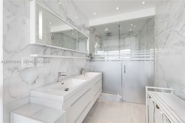 3 Island Ave 14D, Miami Beach, FL 33139
