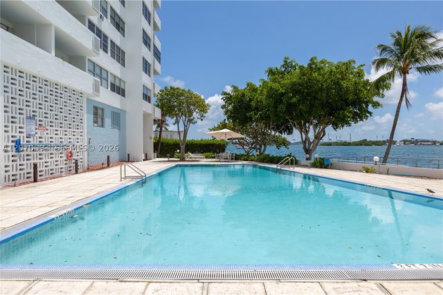 3 Island Ave 14D, Miami Beach, FL 33139
