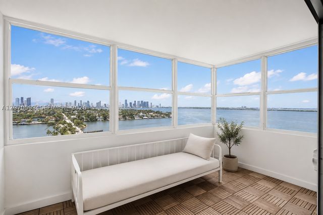 3 Island Ave 14D, Miami Beach, FL 33139