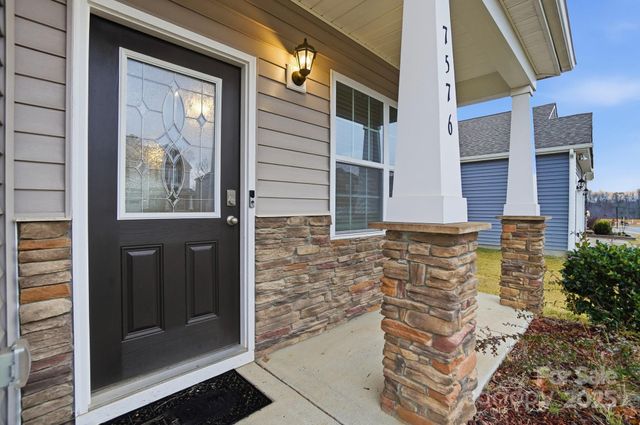7576 Stonehouse Drive, Gastonia, NC 28056