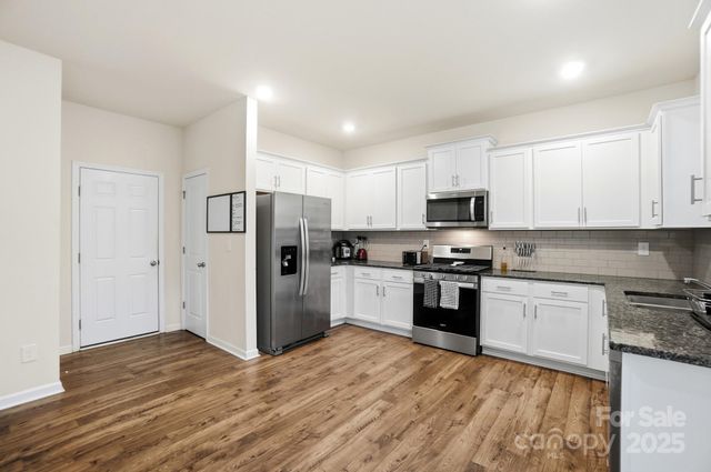 7576 Stonehouse Drive, Gastonia, NC 28056