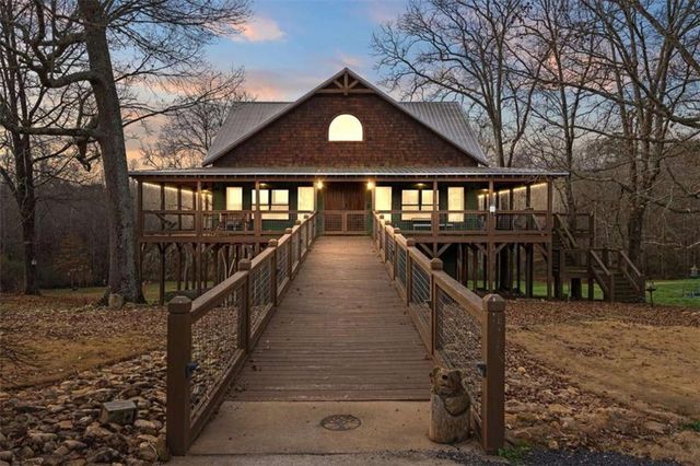 976 Salem Church Road, Carrollton, GA 30117