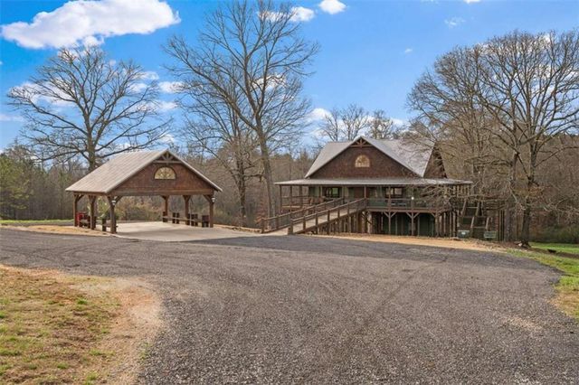 976 Salem Church Road, Carrollton, GA 30117