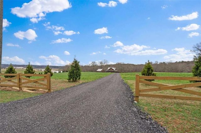 976 Salem Church Road, Carrollton, GA 30117