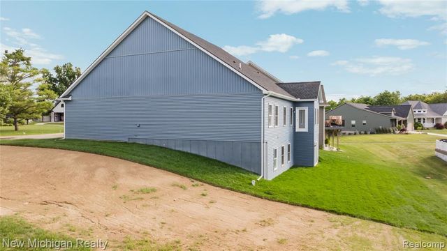 7453 Village Court, Davisburg, MI 48350