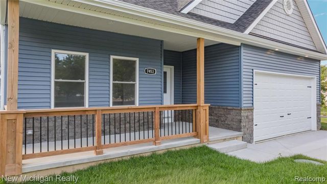 7453 Village Court, Davisburg, MI 48350