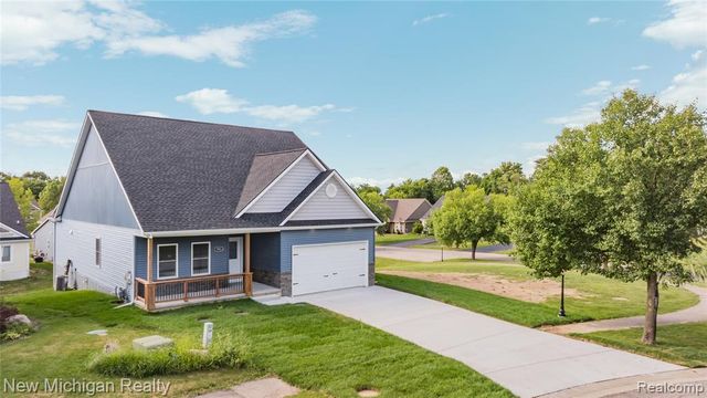 7453 Village Court, Davisburg, MI 48350